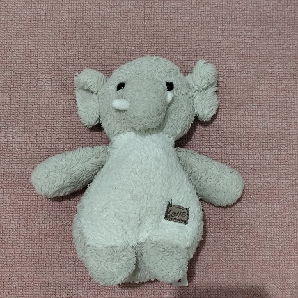 Boneka Gajah Miniso Preloved
