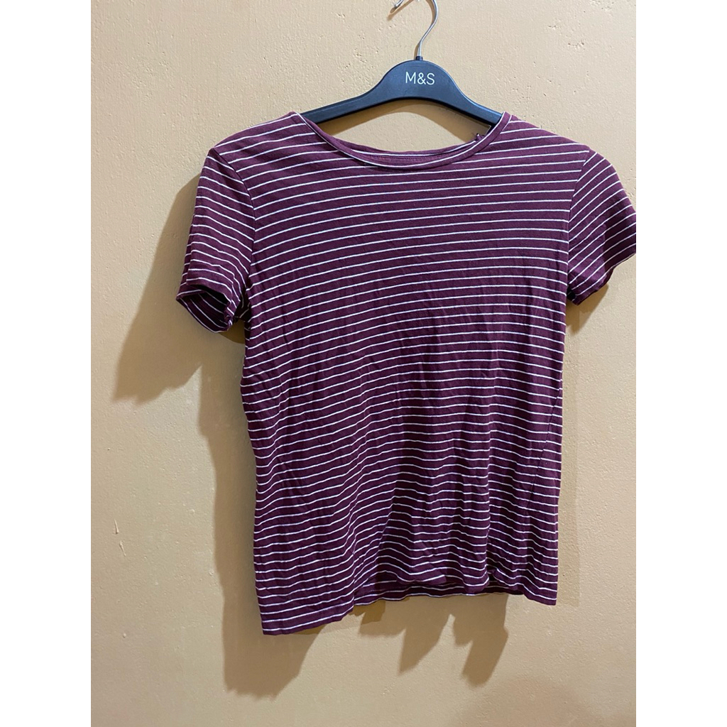 Preloved kaos salur maroon pul & bear