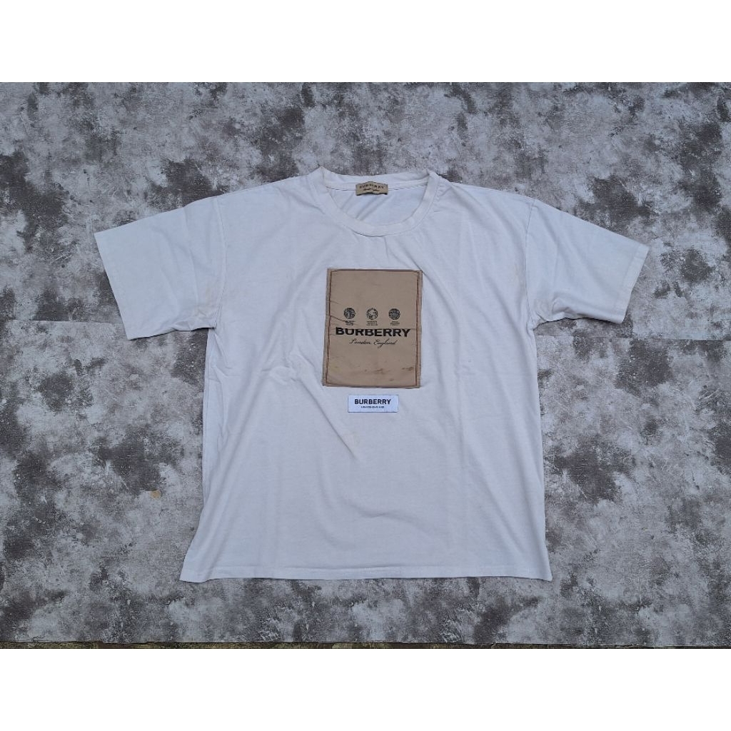 kaos burberry second