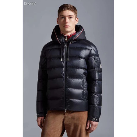 Moncler Pavin Down Jaket Hitam