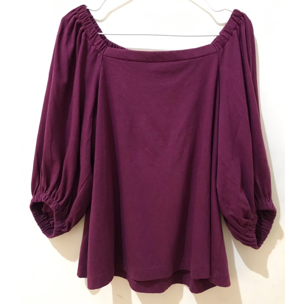 UNIQLO Blouse Shoulder Ungu Atasan Sabrina Size L Jumbo Preloved