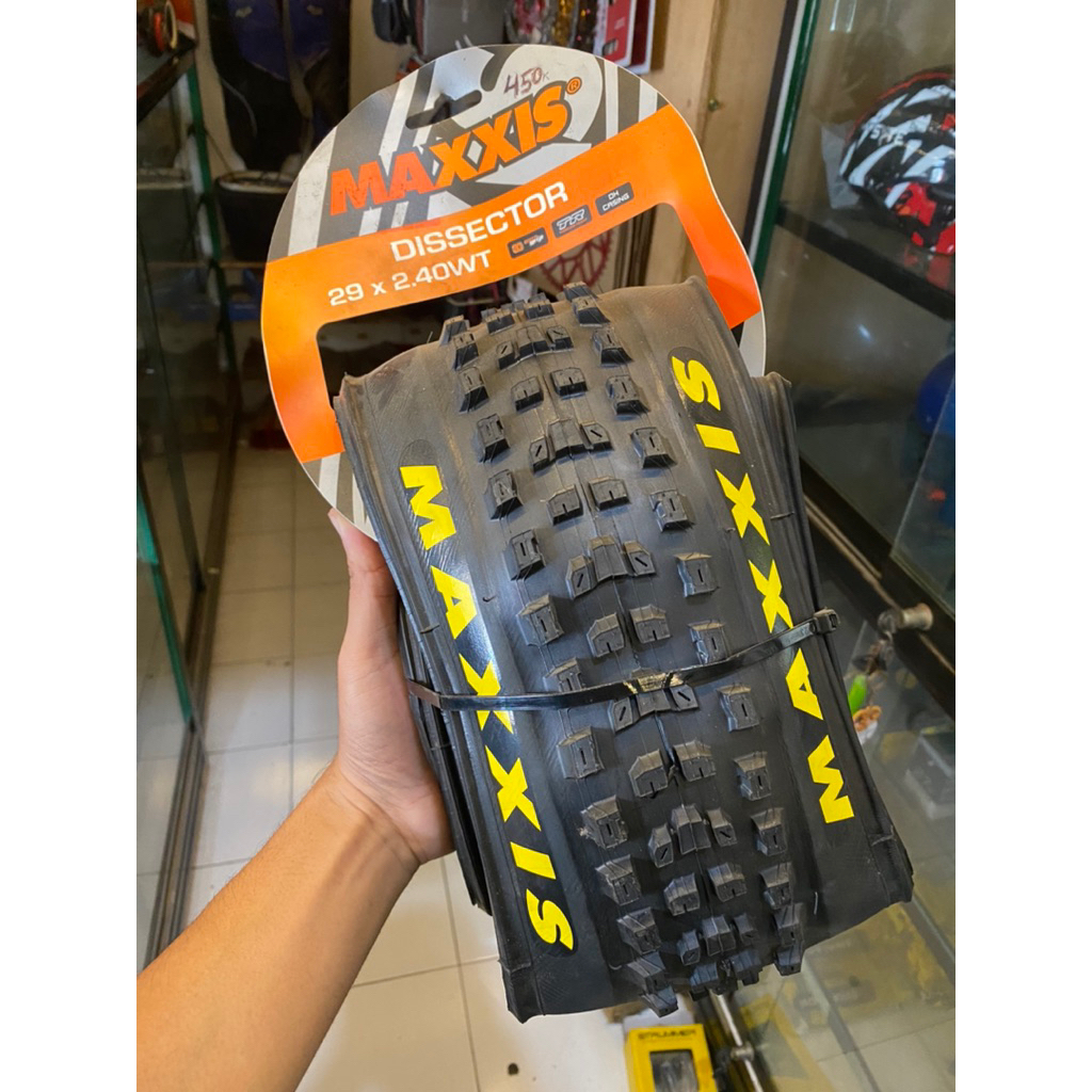 Ban Luar Maxxis 29x240 Dissector