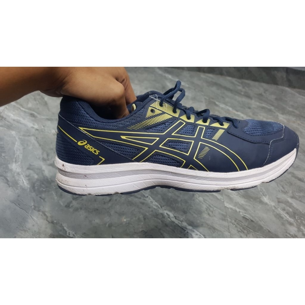 sepatu volly second 45