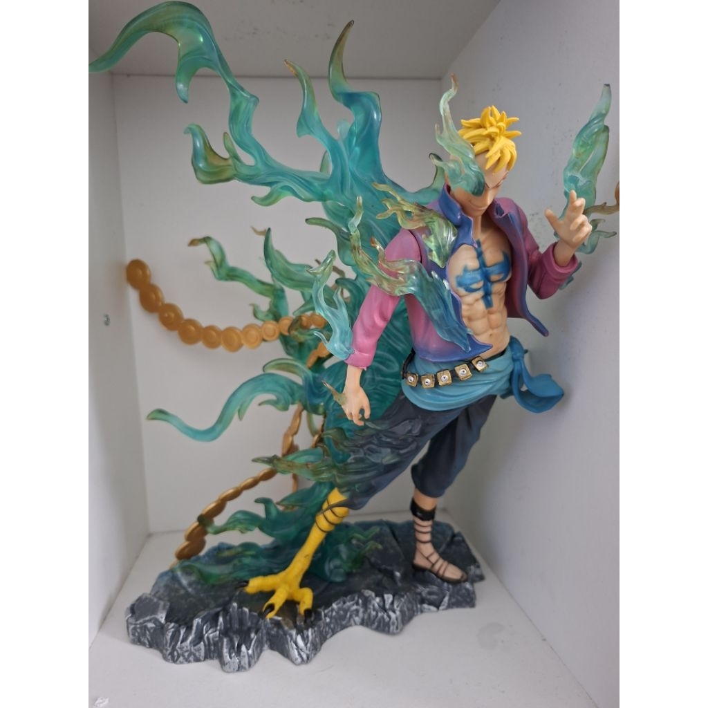Figure One Piece Marco Pheonix