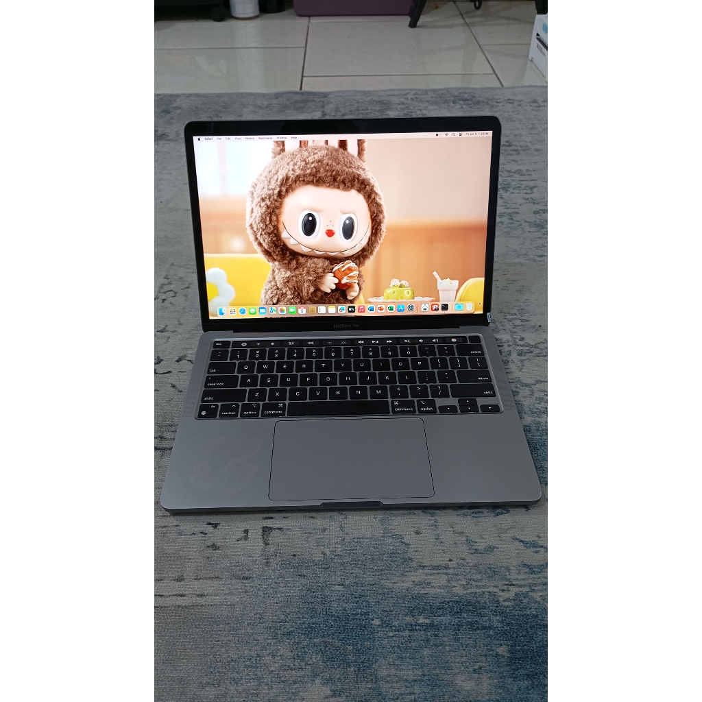 MacBook Pro 13" 2020 — M1 / 8GB / 256GB