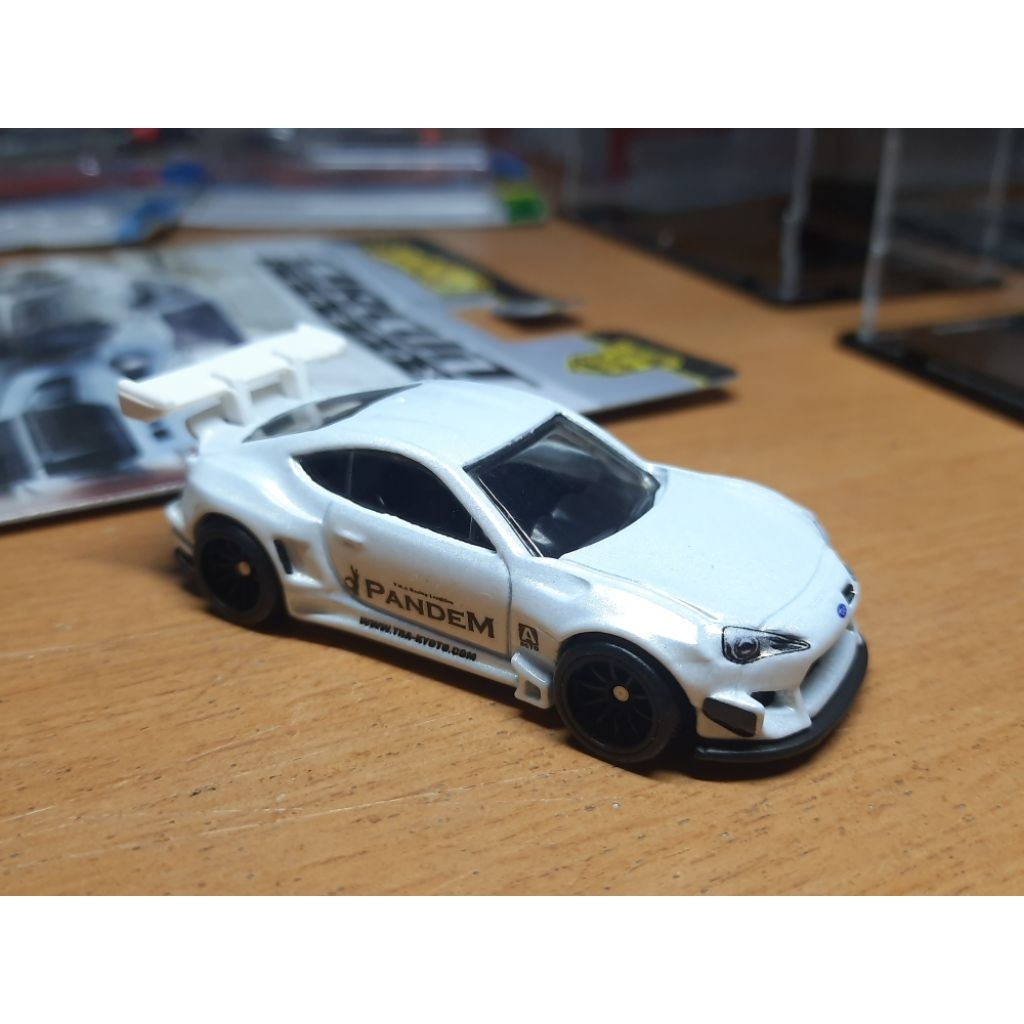 Hot Wheels Premium Subaru BRZ Putih Loose