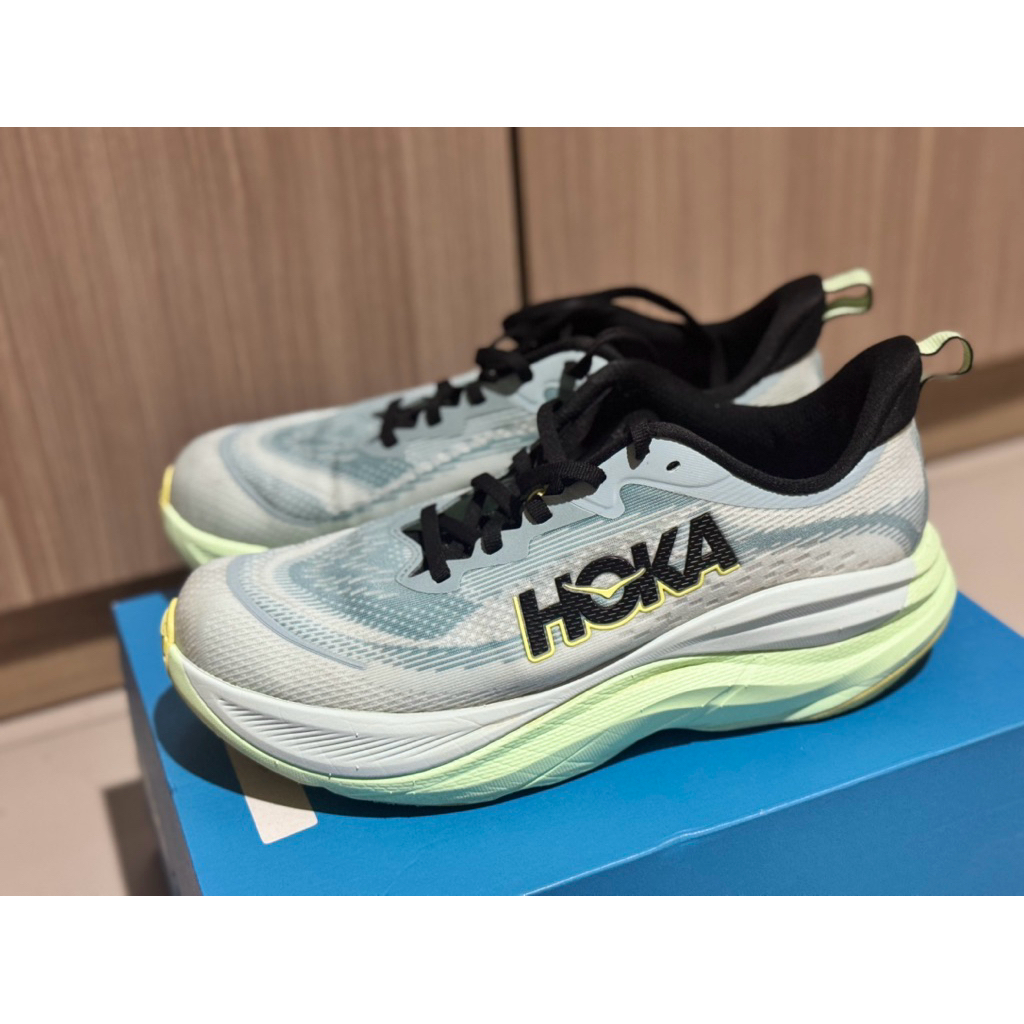 Hoka Skyflow Wide - Grey/Lime (Original) - Size 42 / 26.5cm - Second Like New