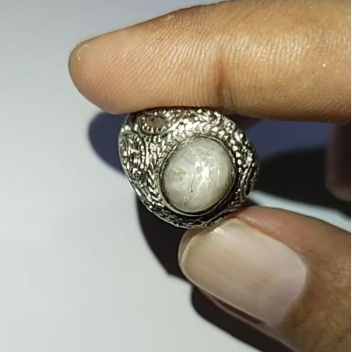Batu natural white safir star burma