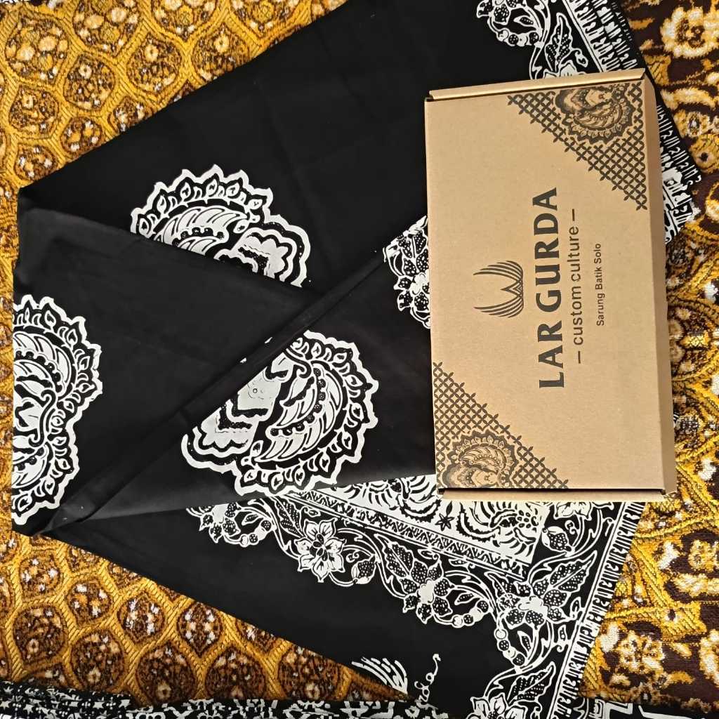 Sarung Batik Tradisional Eksklusif Lar Gurda Original Kelengan hitam