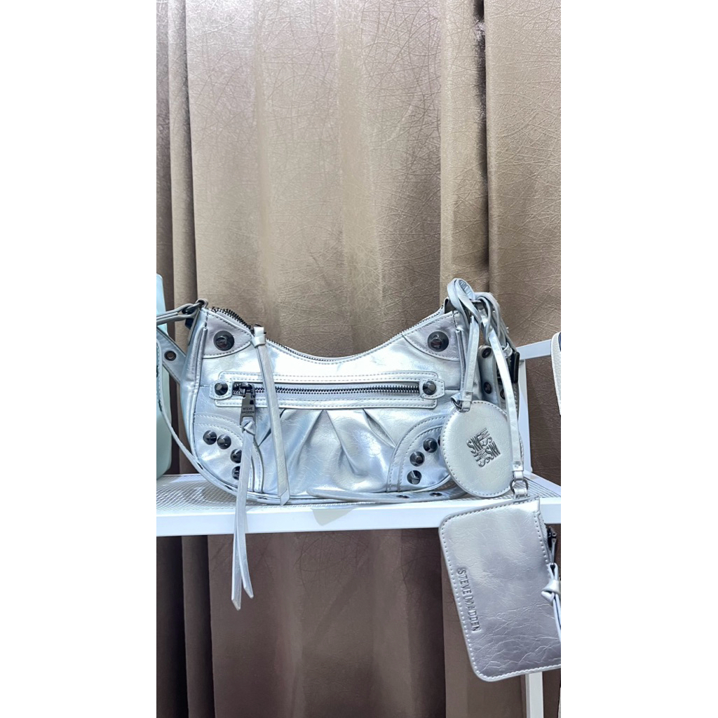 Steve Mad*en BGlowing Crossbody (Preloved pribadi)