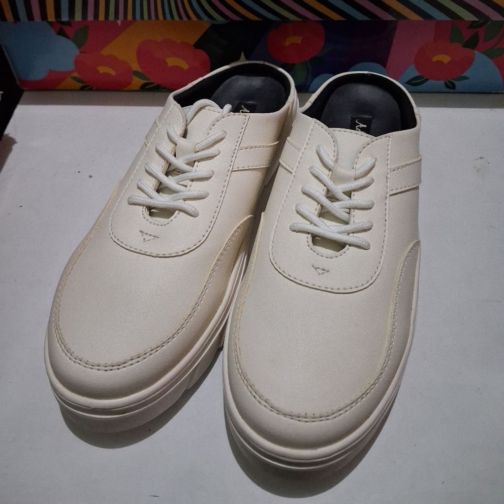 Adorableprojects - Sepatu Wanita Size 35