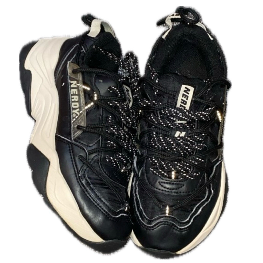 Sepatu Nerdy second uk 37(23cm)