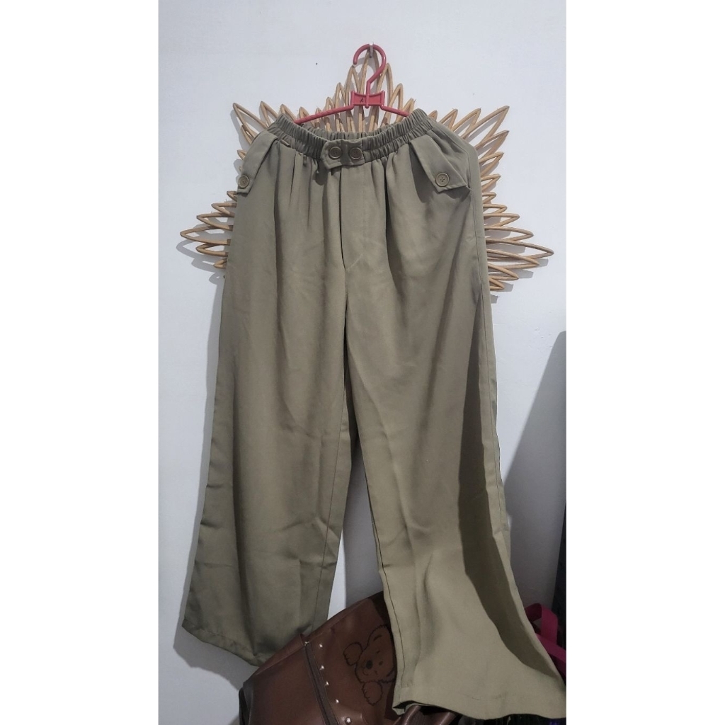 (Preloved) Celana Kulot Khaki