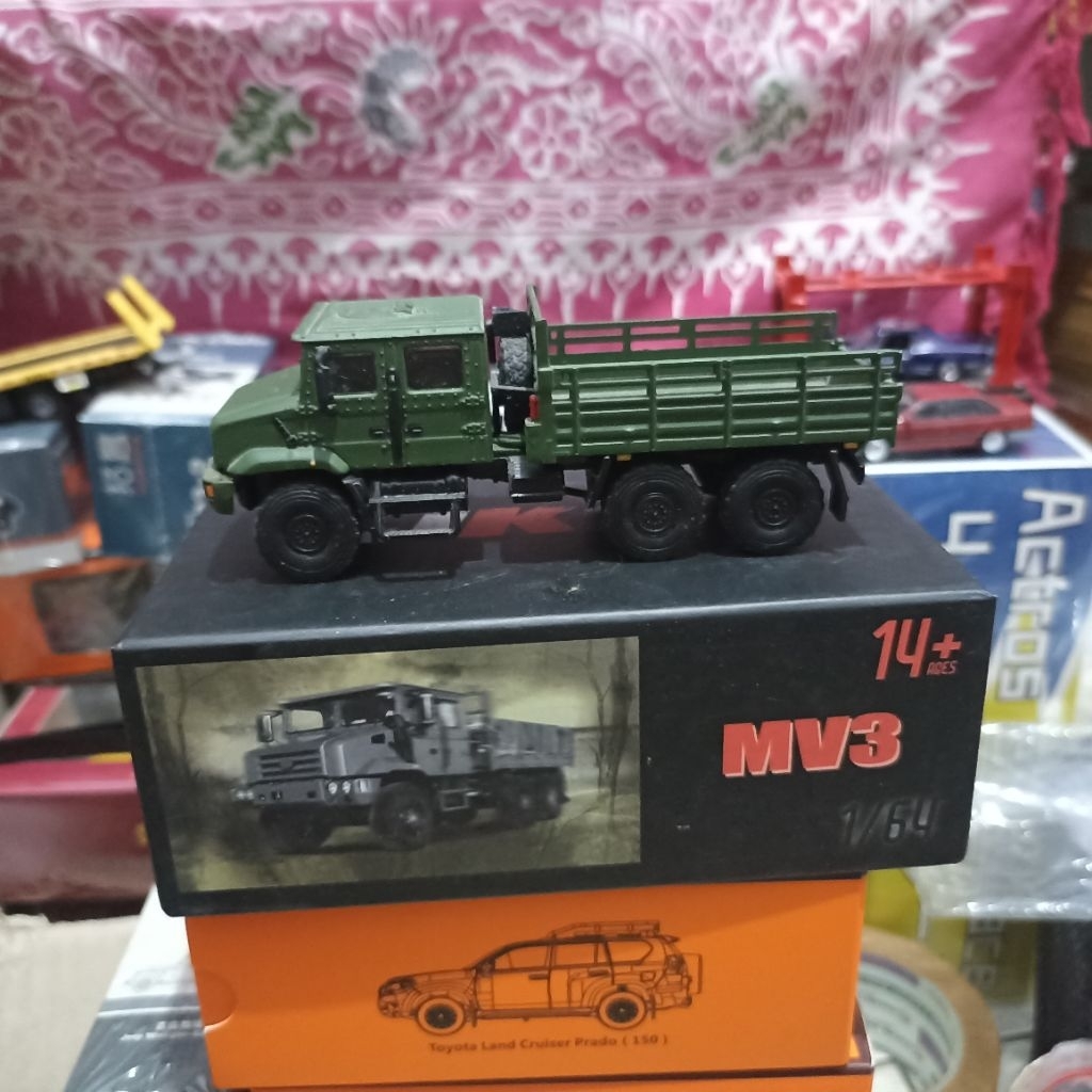 1/64 Military Truck MV3 diecast miniscale alloy