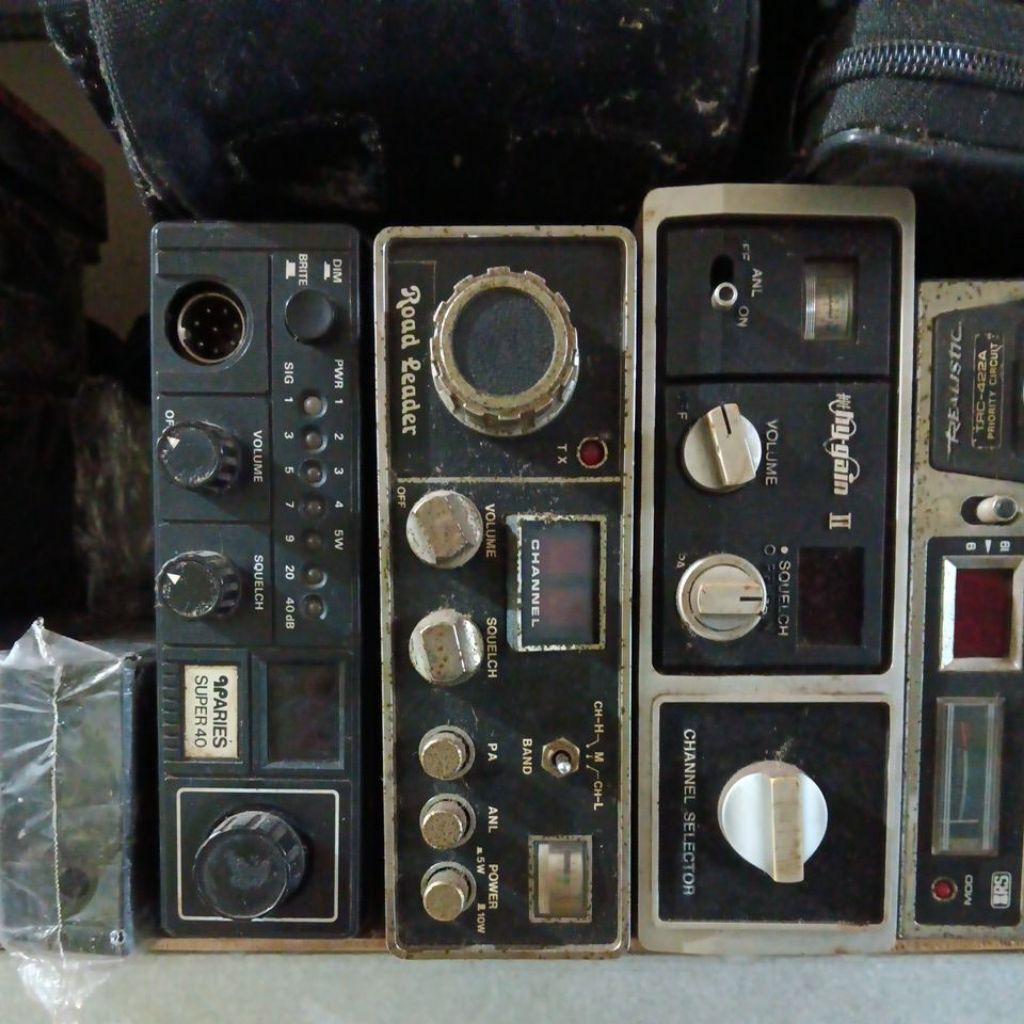 RADIO CB 11 METER BAND