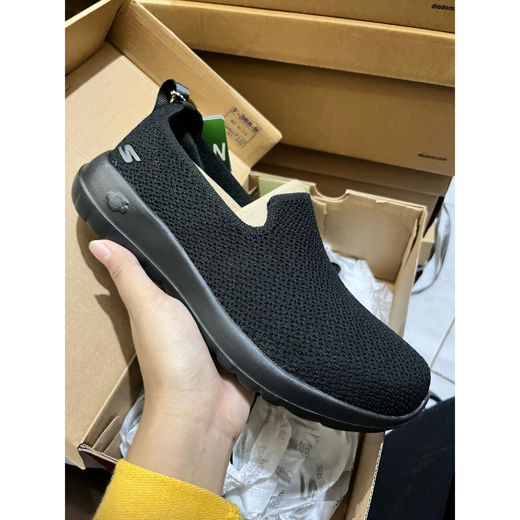 SKECHERS 124686 GO WALK JOY JOSELIN WOMEN