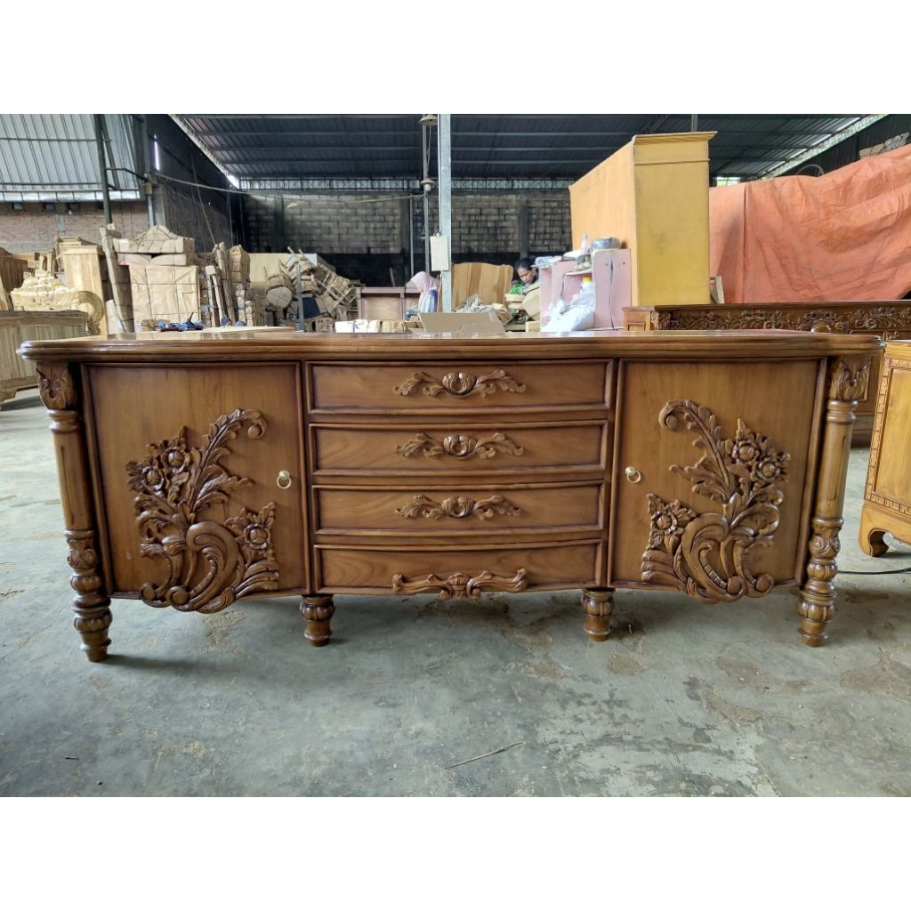 Meja TV bahan kayu jati 100% ukir Jepara