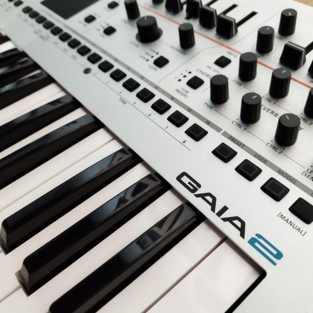 Roland GAIA 2 Analog Synthesizer
