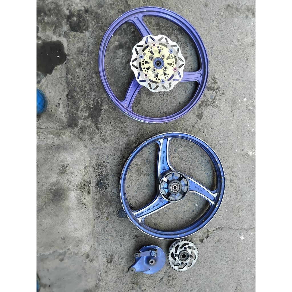 (foto update) velg pelg bintang racing recing kawasaki enkei pnp jupiter fiz vega smash shogun enkei