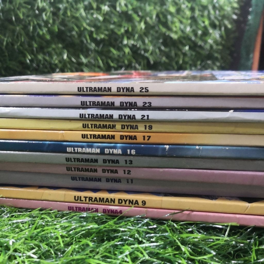 paket 11pcs vcd ultraman dyna Vol 4/9/11/12/13/16/17//18
