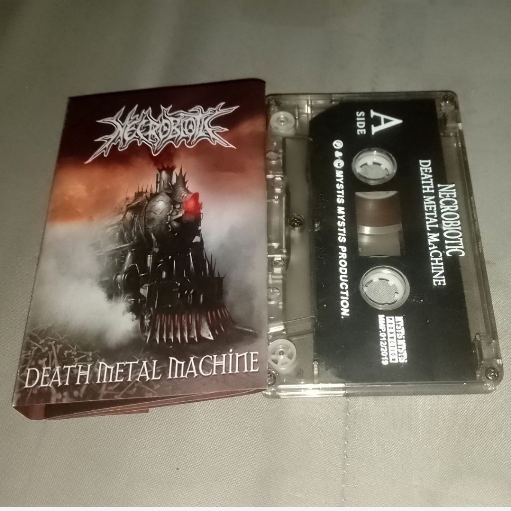kaset pita:Necrobiotic-Death metal machine