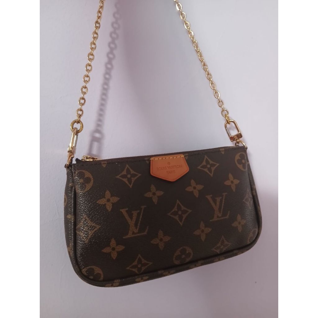 LV Pochette Accessories 2019 Preloved