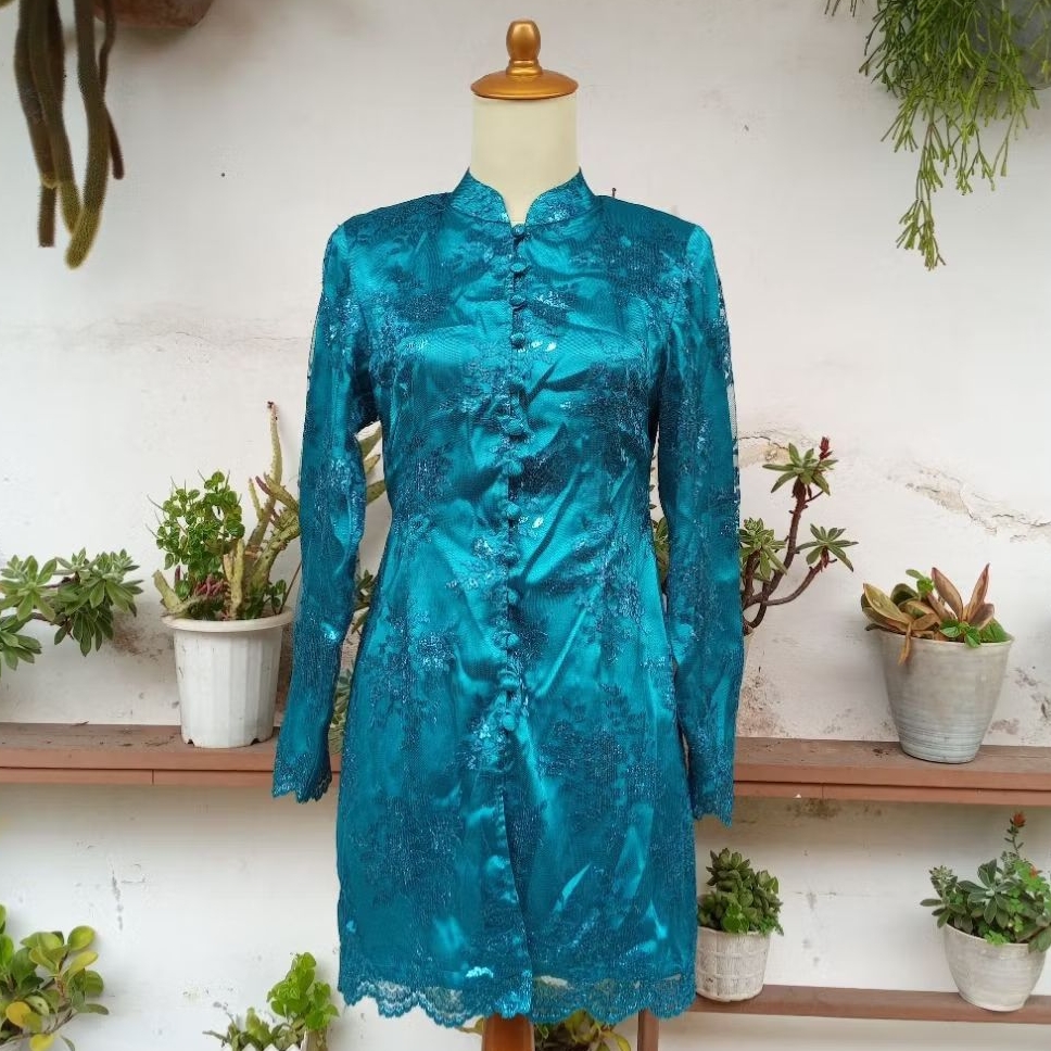 Preloved Kebaya Tile Emerald Blue Atasan Tradisional Wanita
