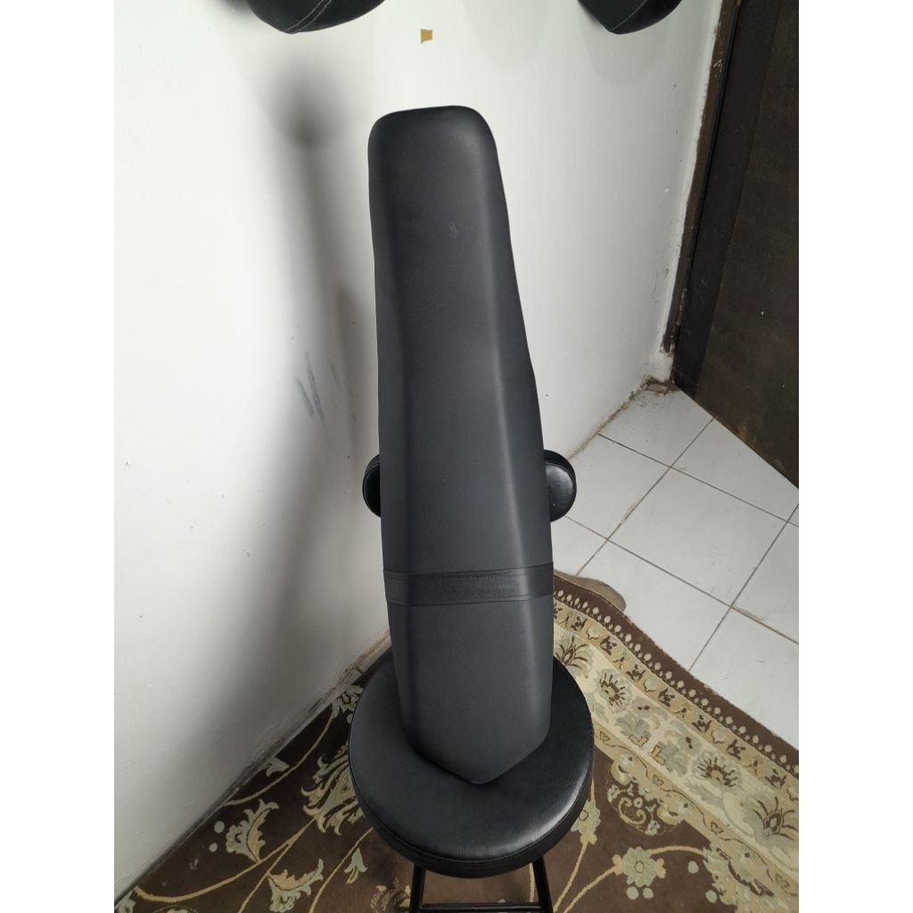 Jok Crf 150 l fiber HITAM,PUTIH / Jok crf 150 l standar empuk nyaman