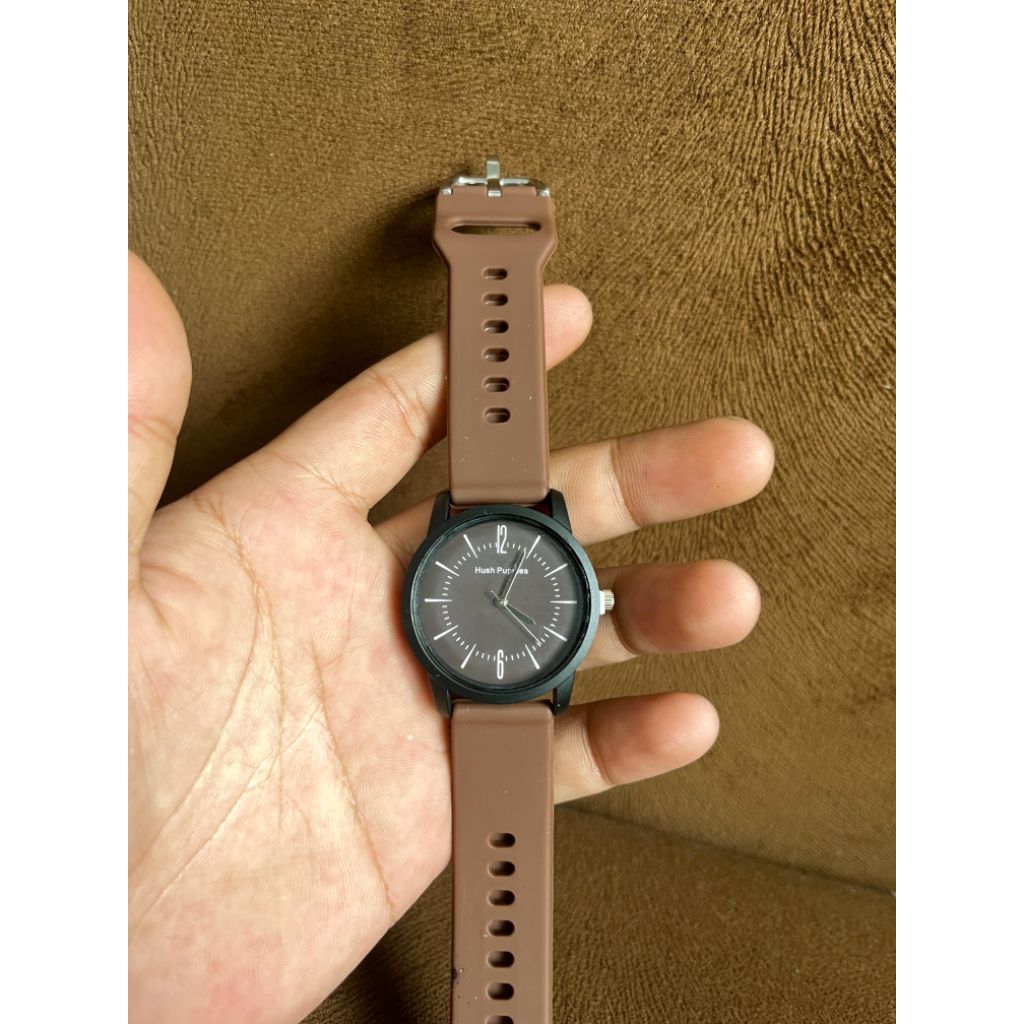 JAM TANGAN PRIA RUBBER POLOS ANALOG