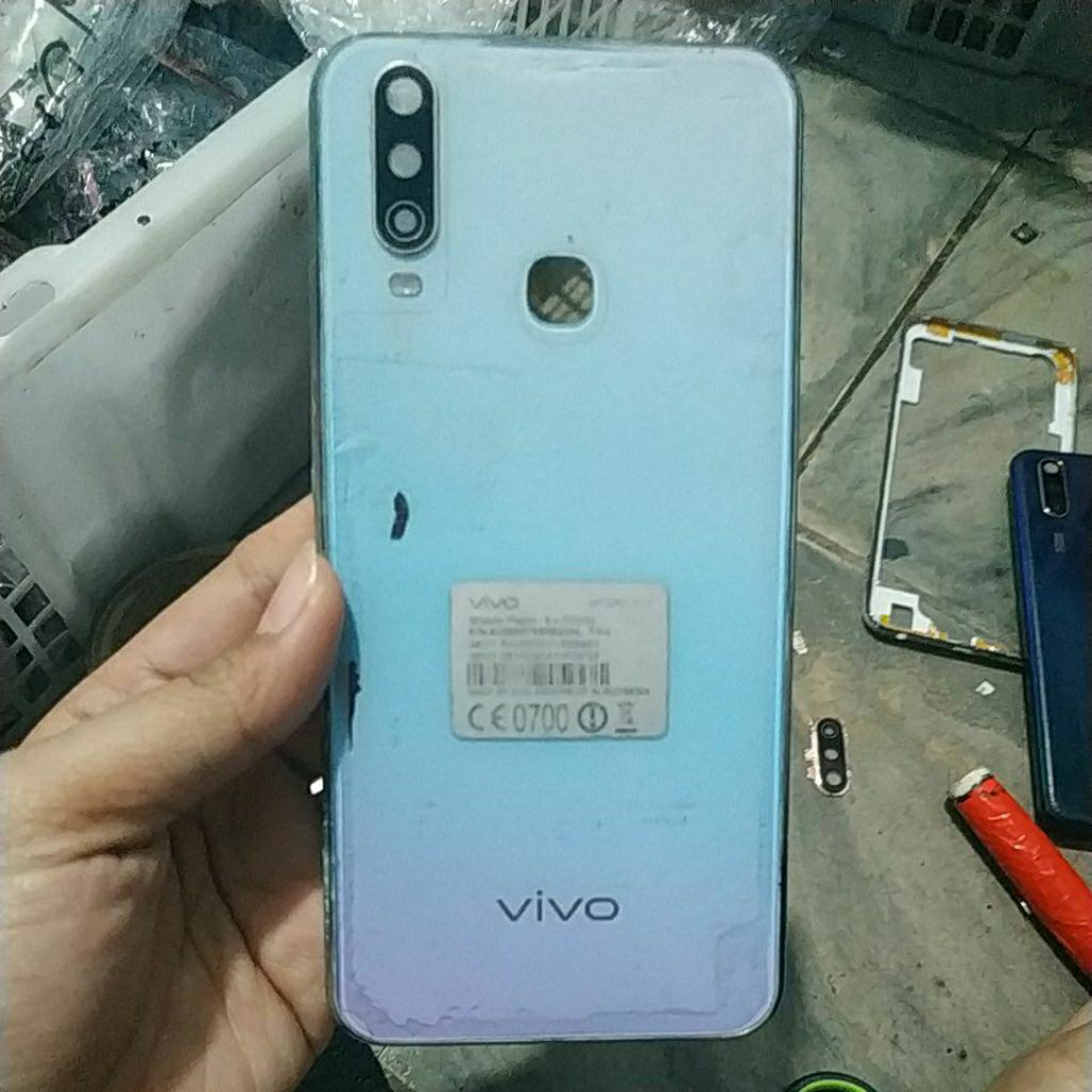 Backdoor bekas Vivo y17 Tombol komplit lecet pemakaian