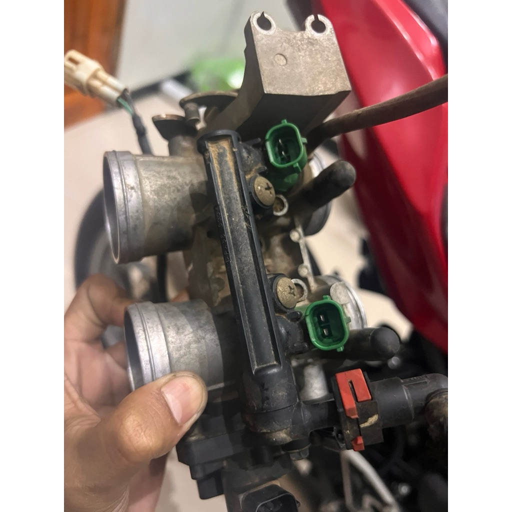 Selang bensin Pipa Cabang Ninja 250 fi old