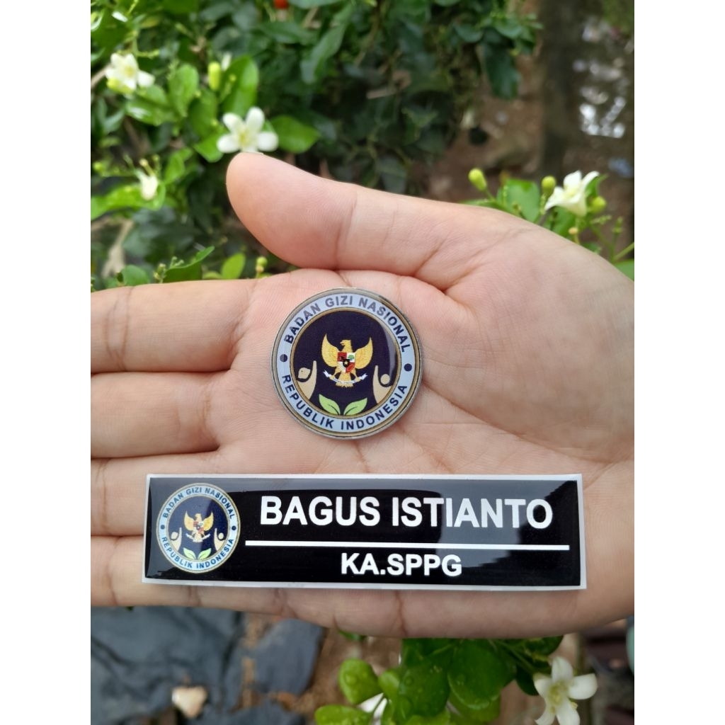 Nametag/namadada Program MBG dan logo bulat pin BGN sepaket