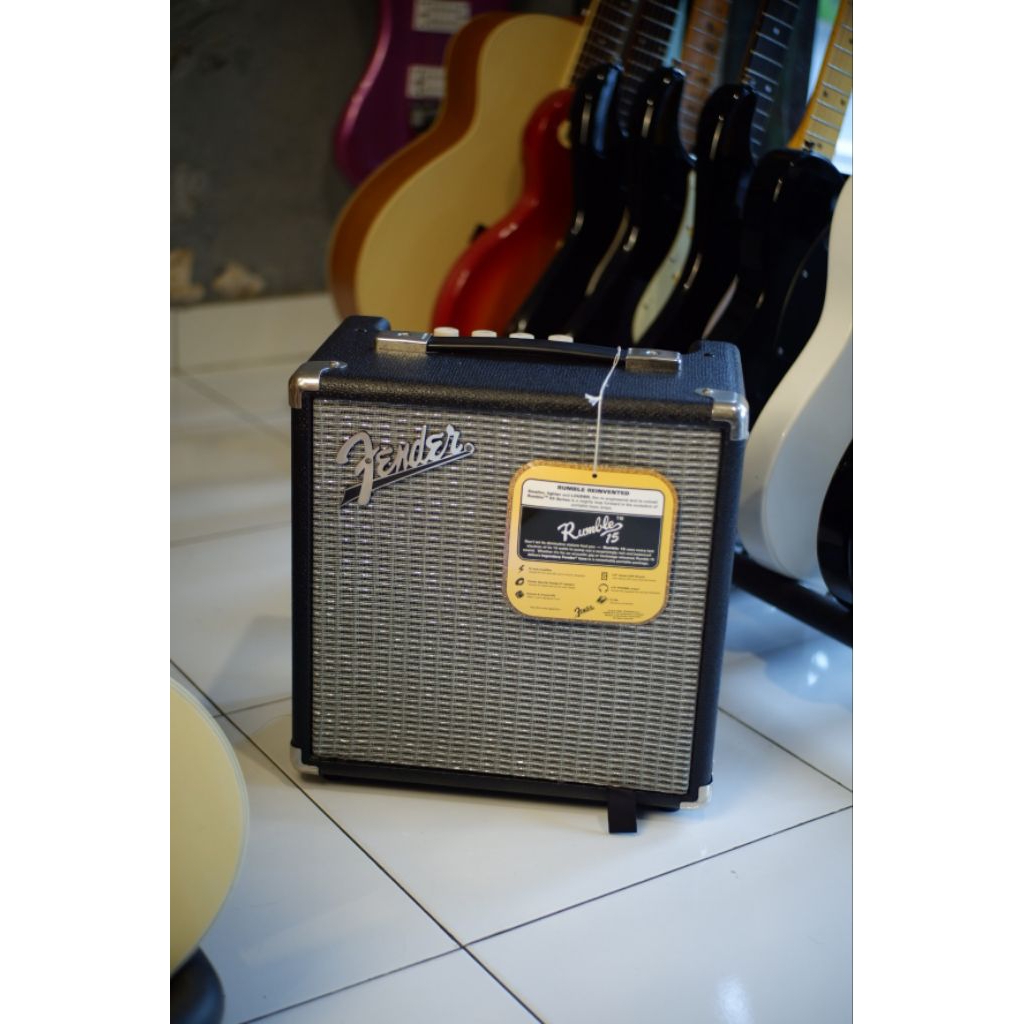 AMPLI BASS FENDER RUMBLE 15 LIKE NEW