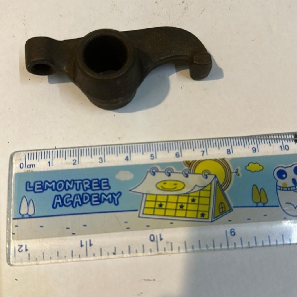 valve rocker arm (G) utk Mobil Fiat