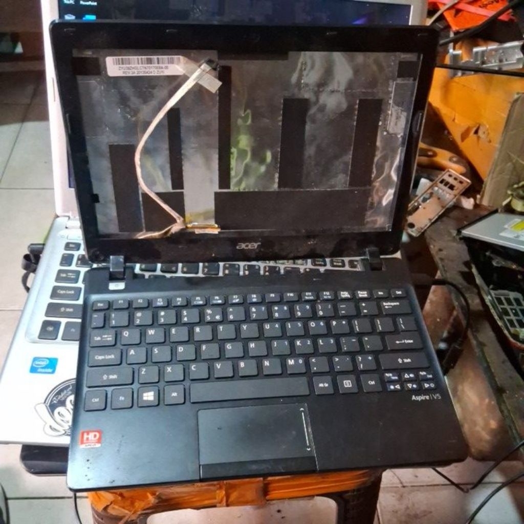 casing notebook acer aspire v5-121