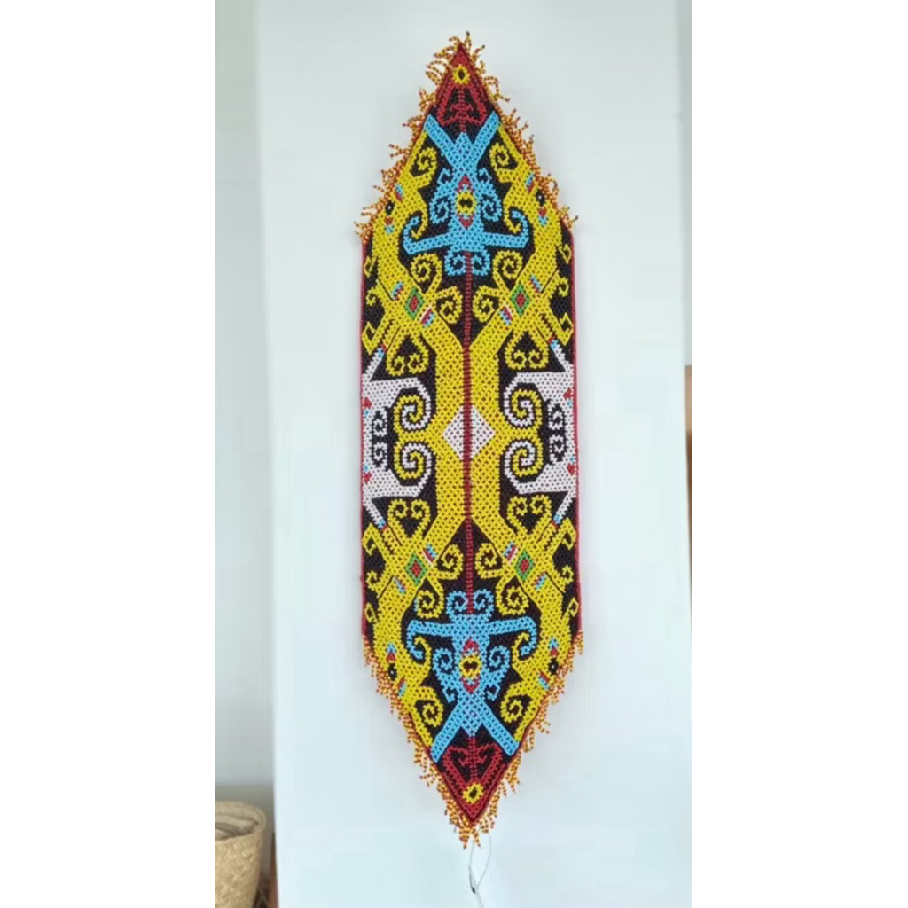 Kayan Art - [SATUAN] Tameng / Perisai Tari Anak Anak / Wall Decor Perisai / Tameng Manik Dayak Kalim