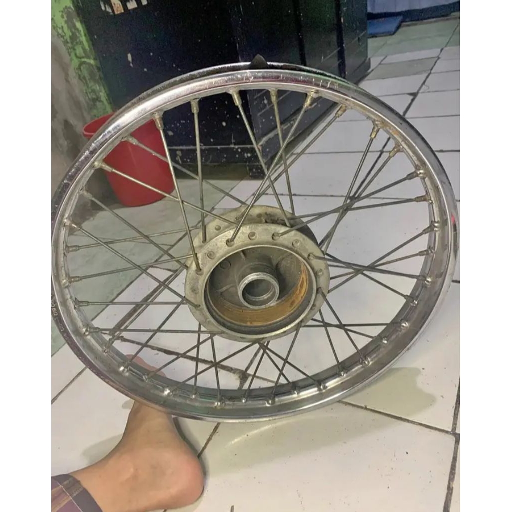 velg pelek jari-jari belakang motor Honda Revo absolute Revo fit Revo Lama Supra x 125 Supra fit New