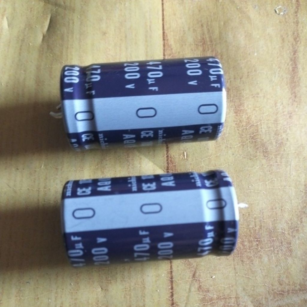 Kapasitor Elko 470 uF 200 Volt Elco Capacitor 470uf 200V 105C Nichicon