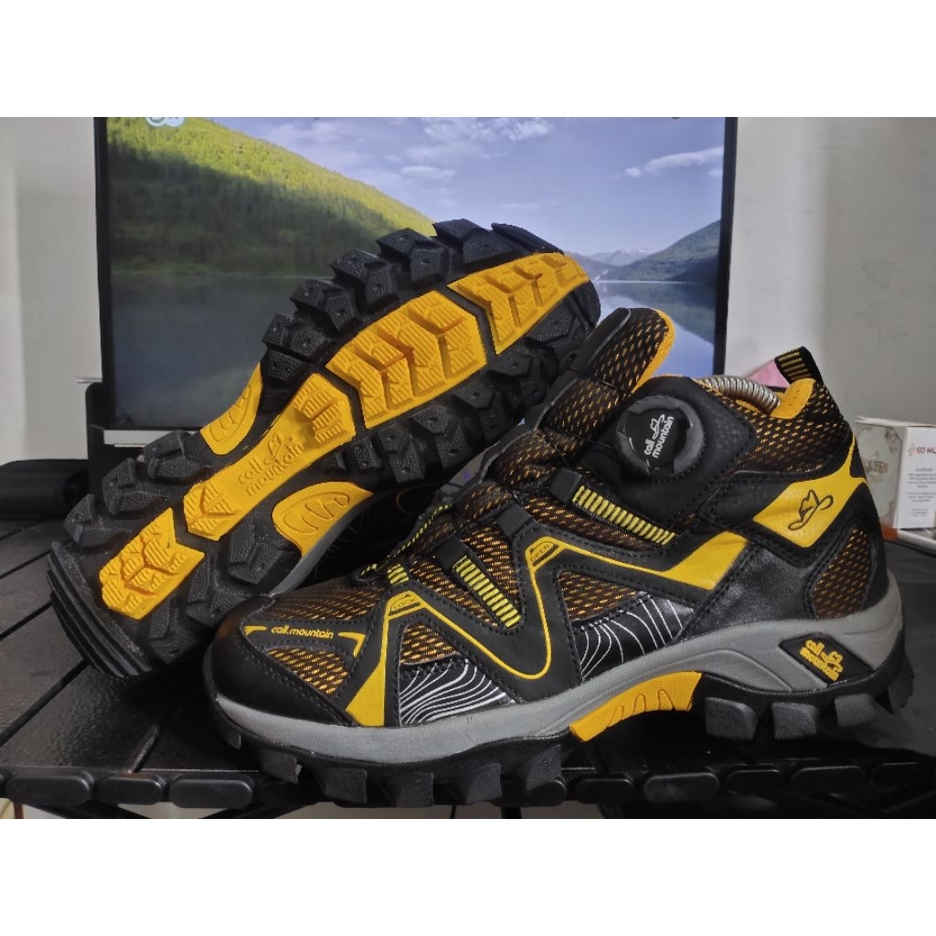 Sepatu Gunung Trail Run CallMountain size 41 boa system mulus nominus like new NEGO