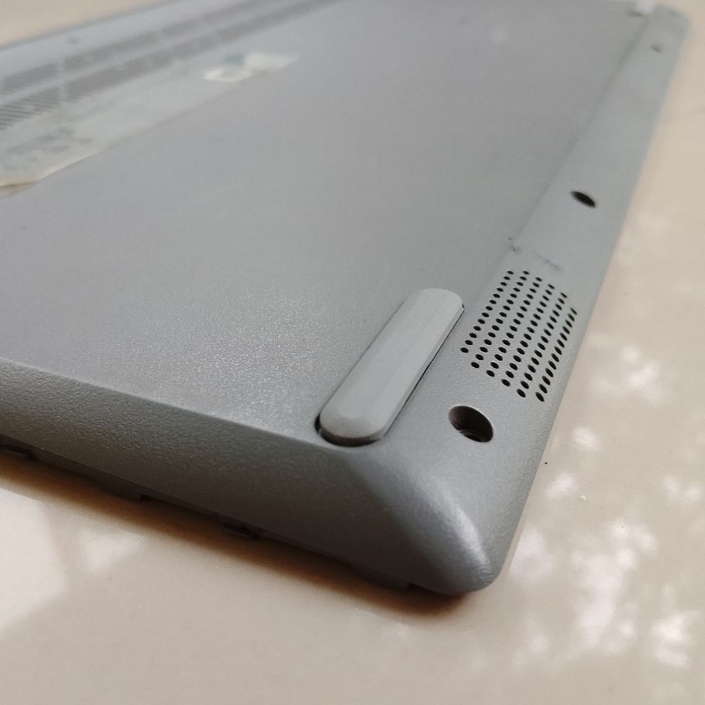 Karet Kaki Laptop Lenovo Ideapad 1 14IGL7 | Rubber Feet Anti Slip | Dudukan Bawah | Warna Abu Muda
