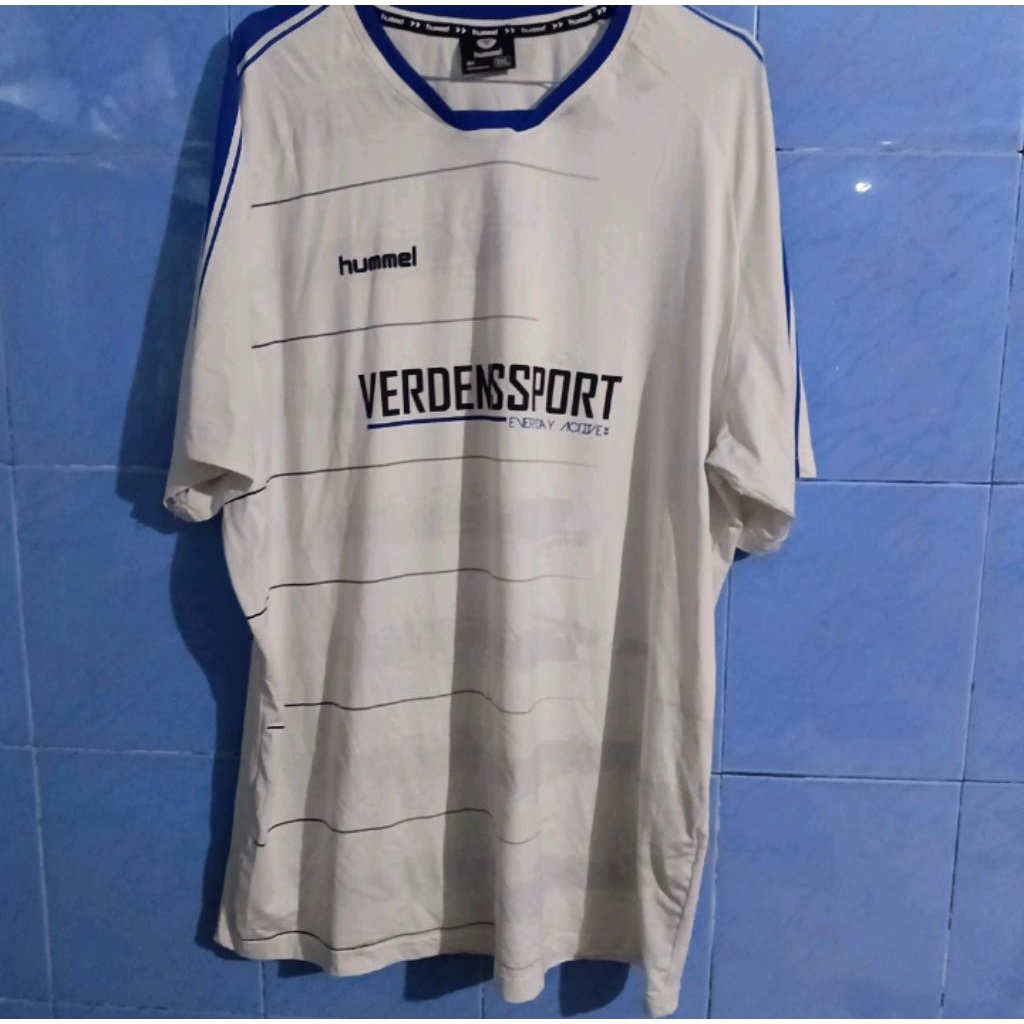Jersey bola hummel kondisi mulus