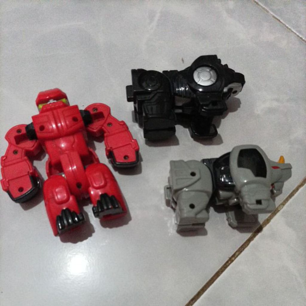 Megazord CFC Red Gorila Black wolf rhino