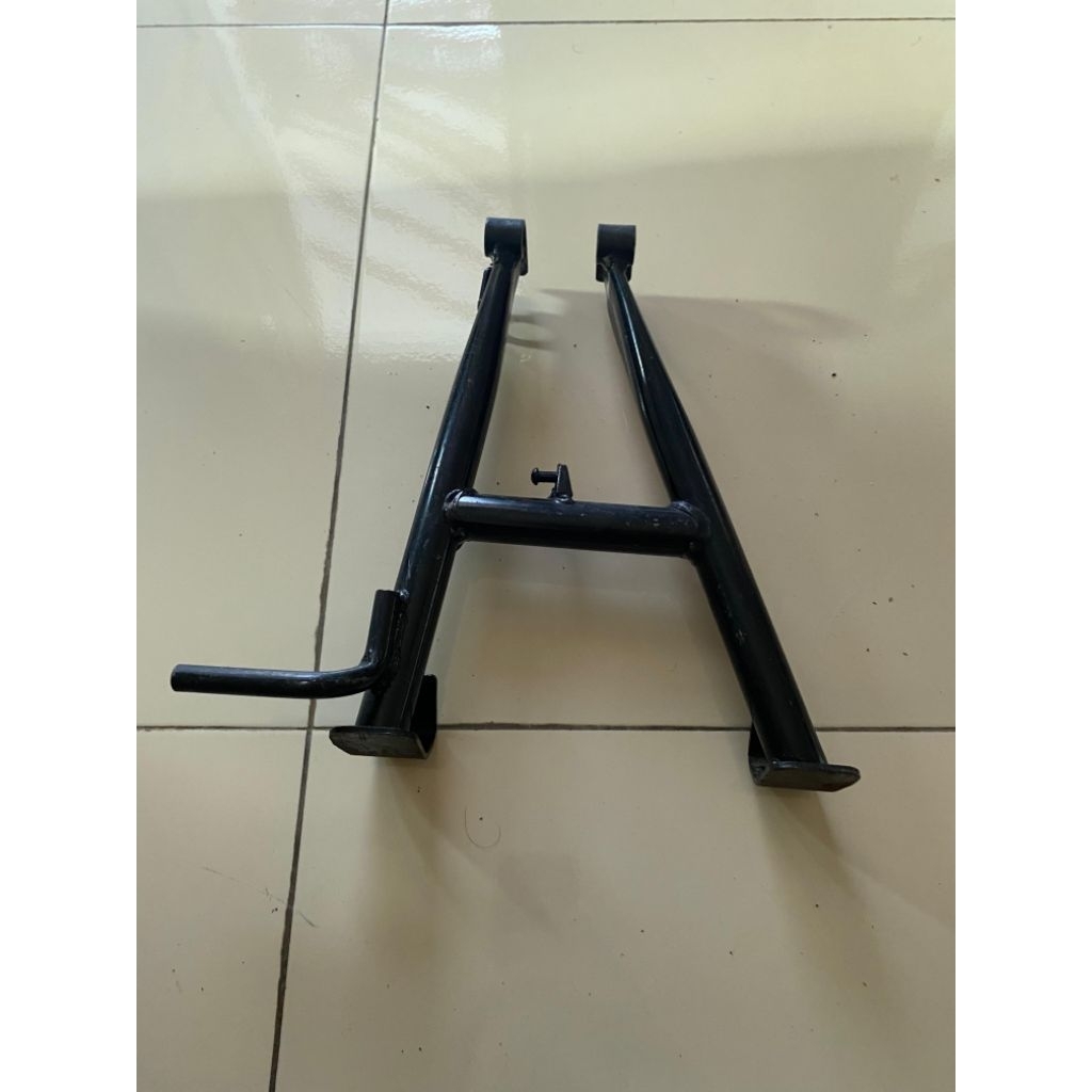 Standar tengah standar 2 Kawasaki ninja r ninja ss original