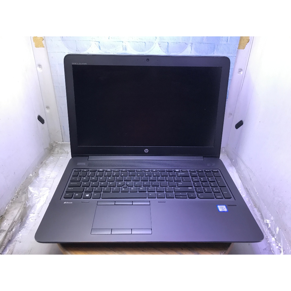 HP ZBOOK 15 G4 I7 7820HQ 32GB RAM 512GB SSD QUADRO M1200 FHD BACKLIT M