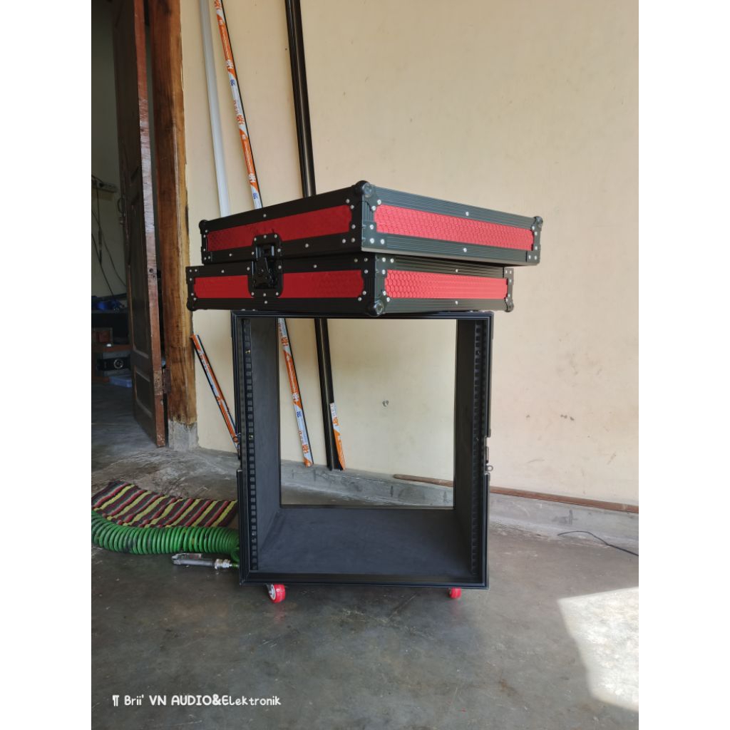 Hardcase Accessories 10U Tutup Sound System