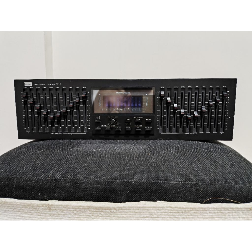 Equalizer Sansui SE-8