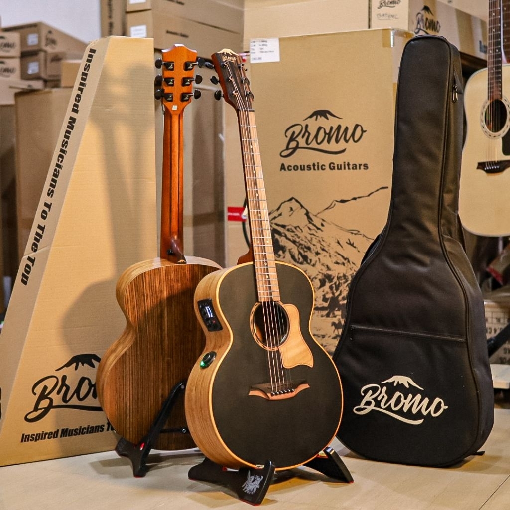 Gitar Bromo BAT8MEBK - Top Solid Transkustik setting ceper paking kayu dan custom laser nama
