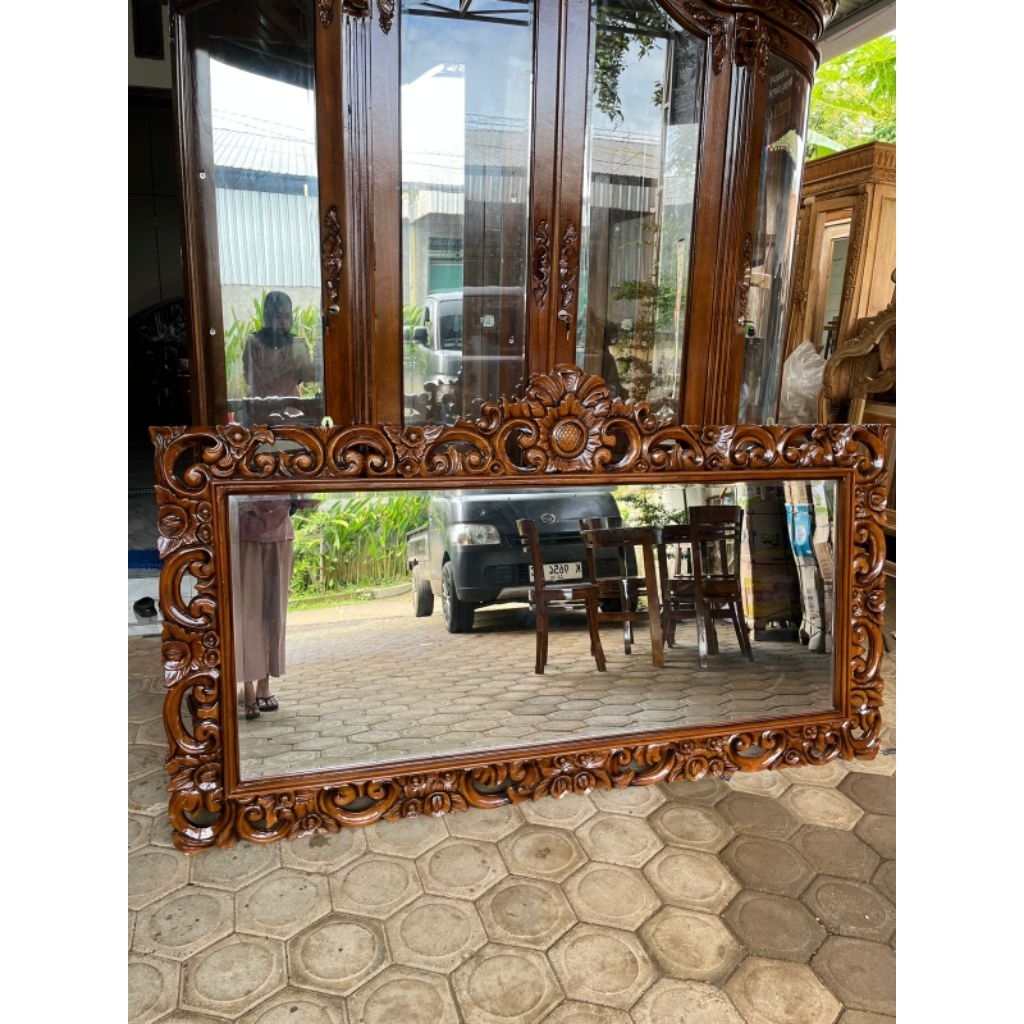 Cermin dinding ukir Jati Kaca cermin dinding ukir bahan kayu jati