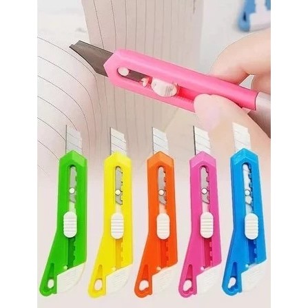 Pisau Cutter Mini Gantungan Kunci Pisau Cutter Kecil Silet Tajam Pemotong Praktis