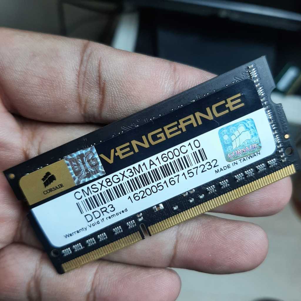 Ram laptop Notebook DDR3 8GB SODIMM CORSAIR Vengeance 8GB PC3-12800 Bekas